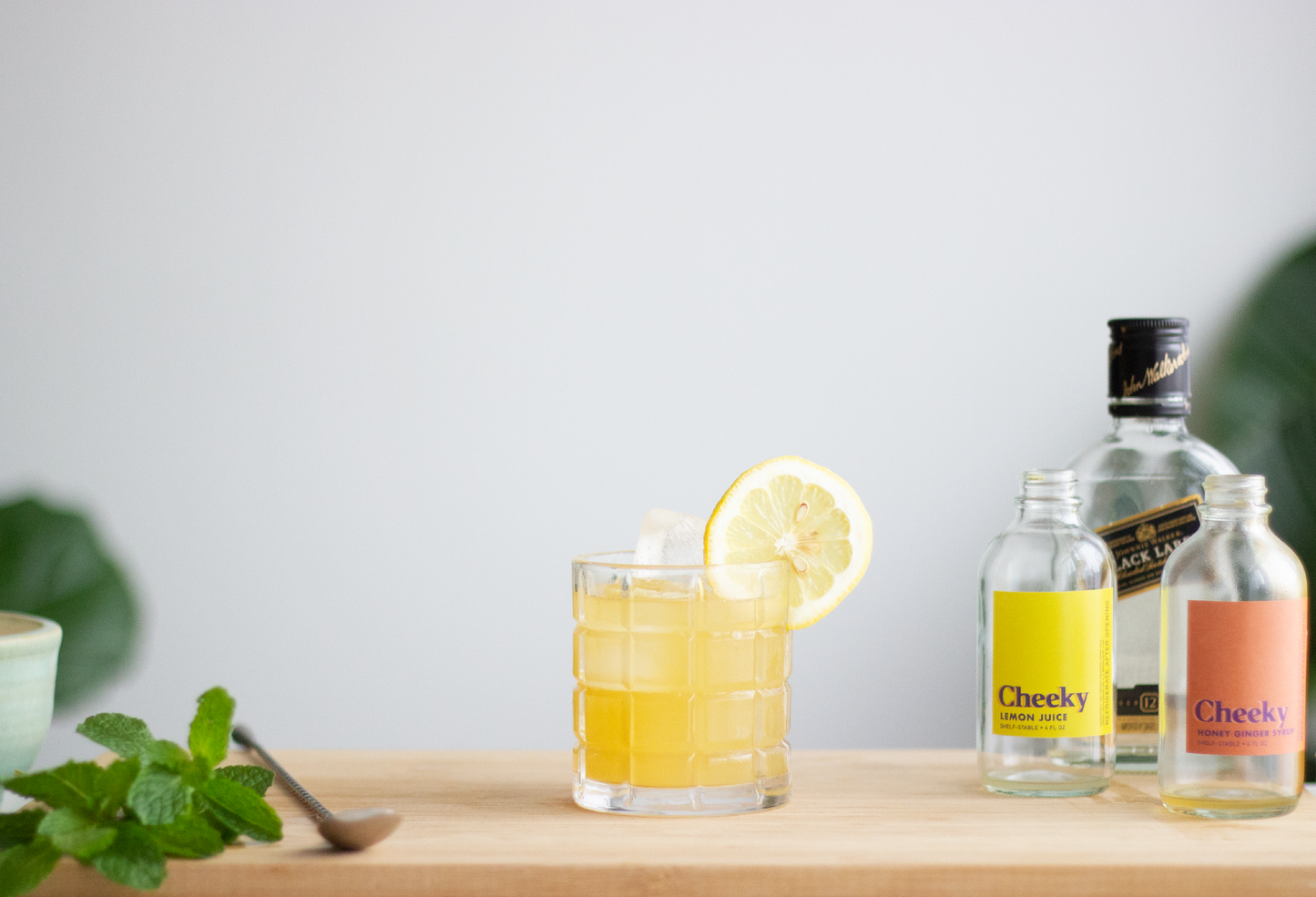 Honey Ginger Syrup - Cheeky Cocktails - 4oz