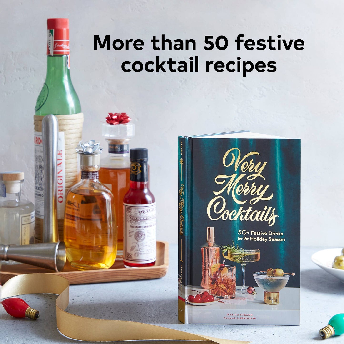 Very Merry Cocktails - Chronicle Books